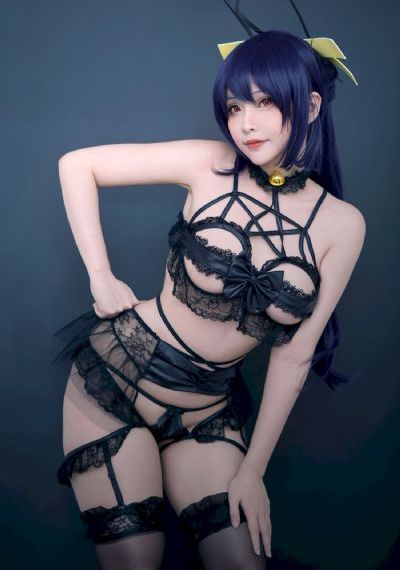 被宿友集体扒开腿用黄瓜调_4K动漫在线观看