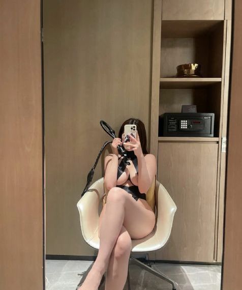 帮小表妹洗澡的笑话_超清免费播放
