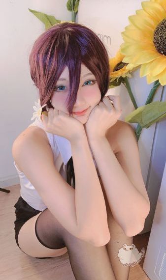 欧美偷拍精品三区_BD韩语高清在线观看