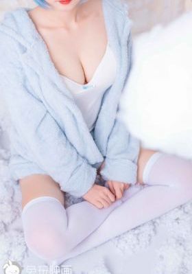 亚洲AV日韩AV男女三女人_4K高清迅雷在线观看