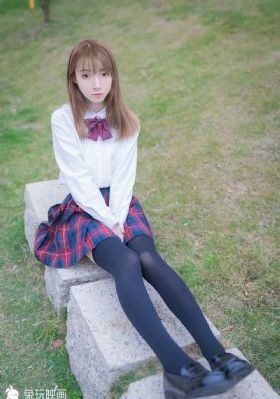 他扒开我小泬添我三男一女_国语迅雷下载