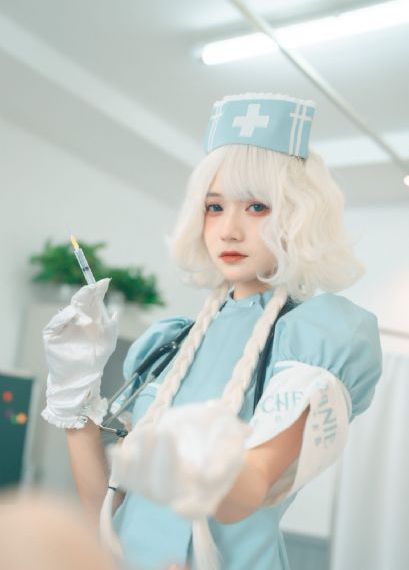 皇上玩弄人妻h_国产剧BD在线观看