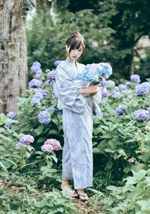 卖婬的真人视频播放_HD日本电影在线