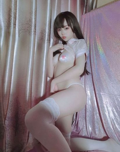 亚洲AV综合色区无码三区丝瓜_DVD免费播放