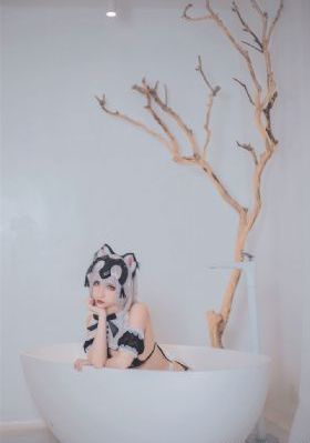 久久精品亚洲老师_4K免费在线观看