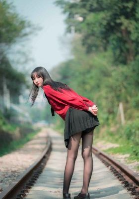 H无码里番肉片在线播放_1080P高清视频播放