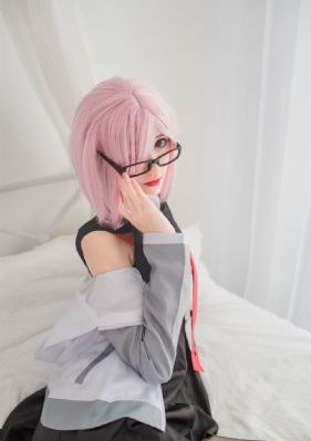 美女久久_BD韩语高清电影在线